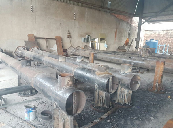lắp đặt trụ cần vươn- giá long môn lắp đặt trụ cần vươn- giá long môn